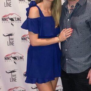 4/$20 LEO & VIOLA Dark Blue Cold Shoulder Ruffle Romper Women’s Size Small